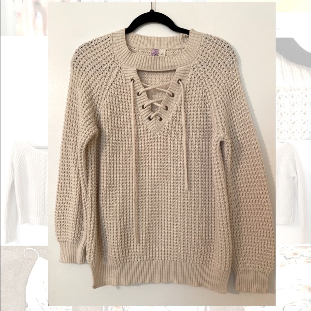 Francesca’s Cable Knit Cream Sweater